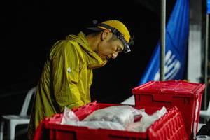 BIB: 
                            <button type="button" onclick="openModal(22299456)" class="btn btn-primary btn-sm float-right btn-popup" data-toggle="modal" data-target=".modal-high-quality">
                        <i class="fas fa-shopping-cart"></i> Add to Cart
                    </button>
                                            <button type="button" onclick="isThisMe(22299456, true)" class="btn btn-success btn-sm float-right btn-popup btn-isme hidden" data-toggle="tooltip" data-placement="bottom" title="นี่คือรูปของคุณใช่ไหม คลิกที่นี่เพื่อเอาเข้าอัลบั้ม">
                        <i class="fas fa-plus"></i> Add to album
                    </button>
                    <button type="button" onclick="isThisMe(22299456, false)" class="btn btn-warning btn-sm float-right btn-popup btn-isnotme hidden">
                        <i class="fas fa-ban"></i> Remove from album
                    </button>